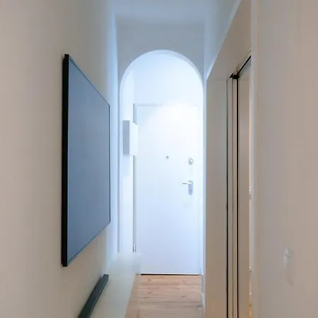 Appartamento Charming 1-bedroom In The Heart Of Graca | By Airnest